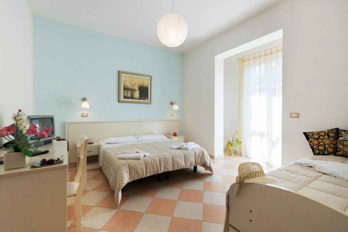 Hotel Bruna Martinsicuro Εξωτερικό φωτογραφία