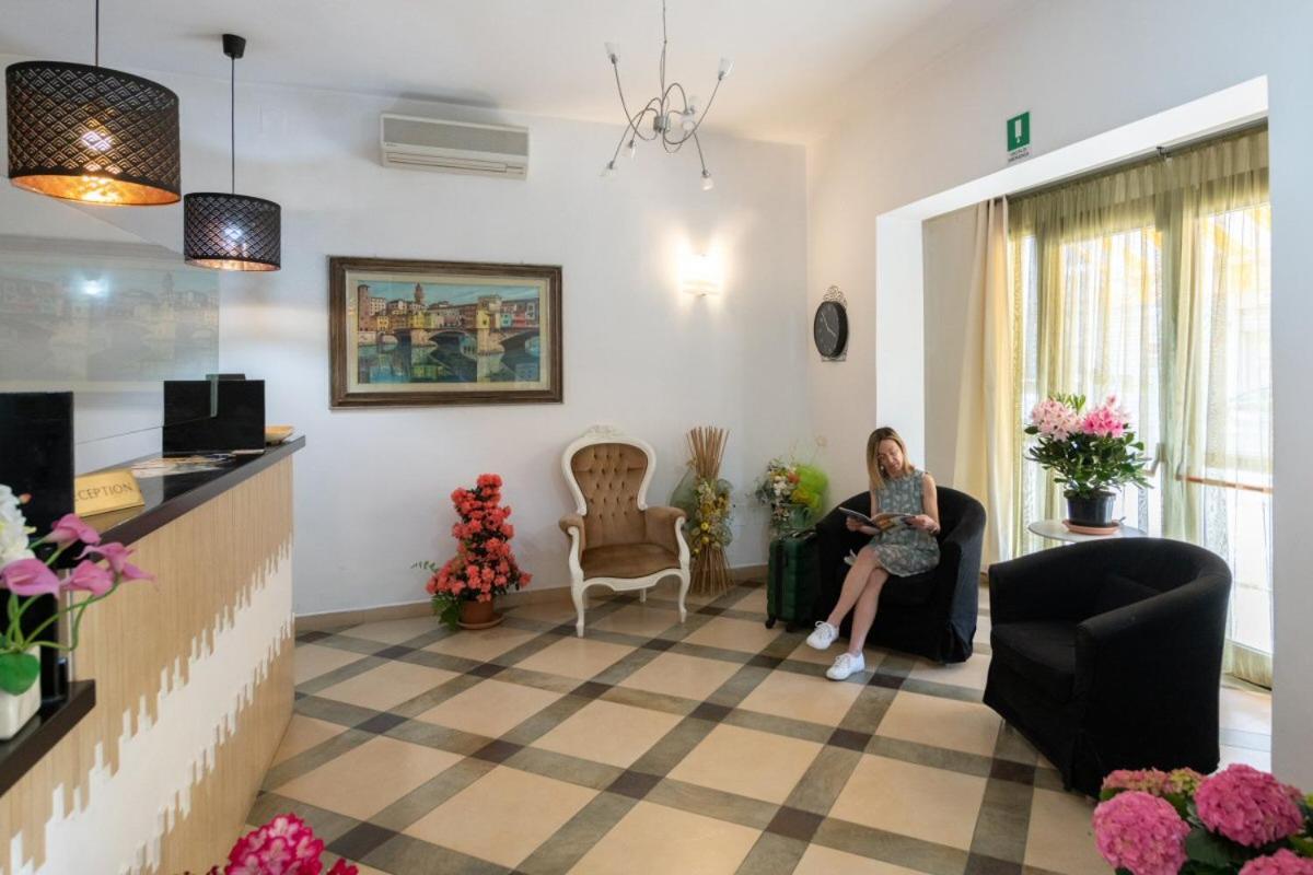 Hotel Bruna Martinsicuro Εξωτερικό φωτογραφία